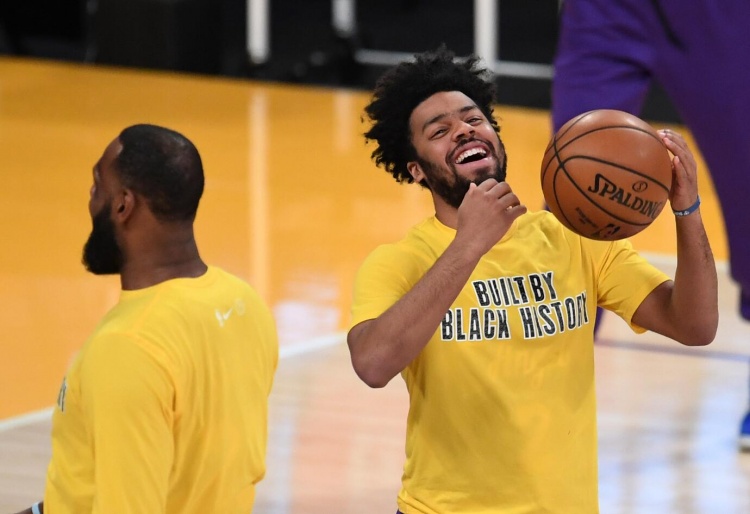 库克路威驳斥格威园区住宿不实言论 詹姆斯套房仅为带客厅单卧