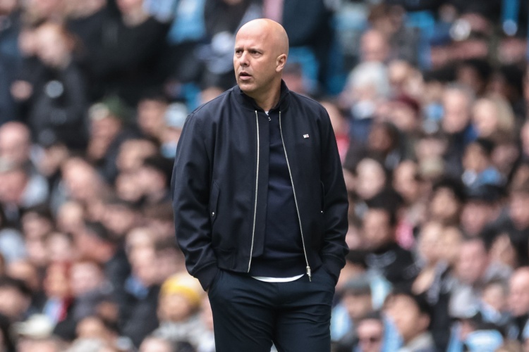 斯洛特谈双前锋首发 战术非关键需匹配巴黎无球强度