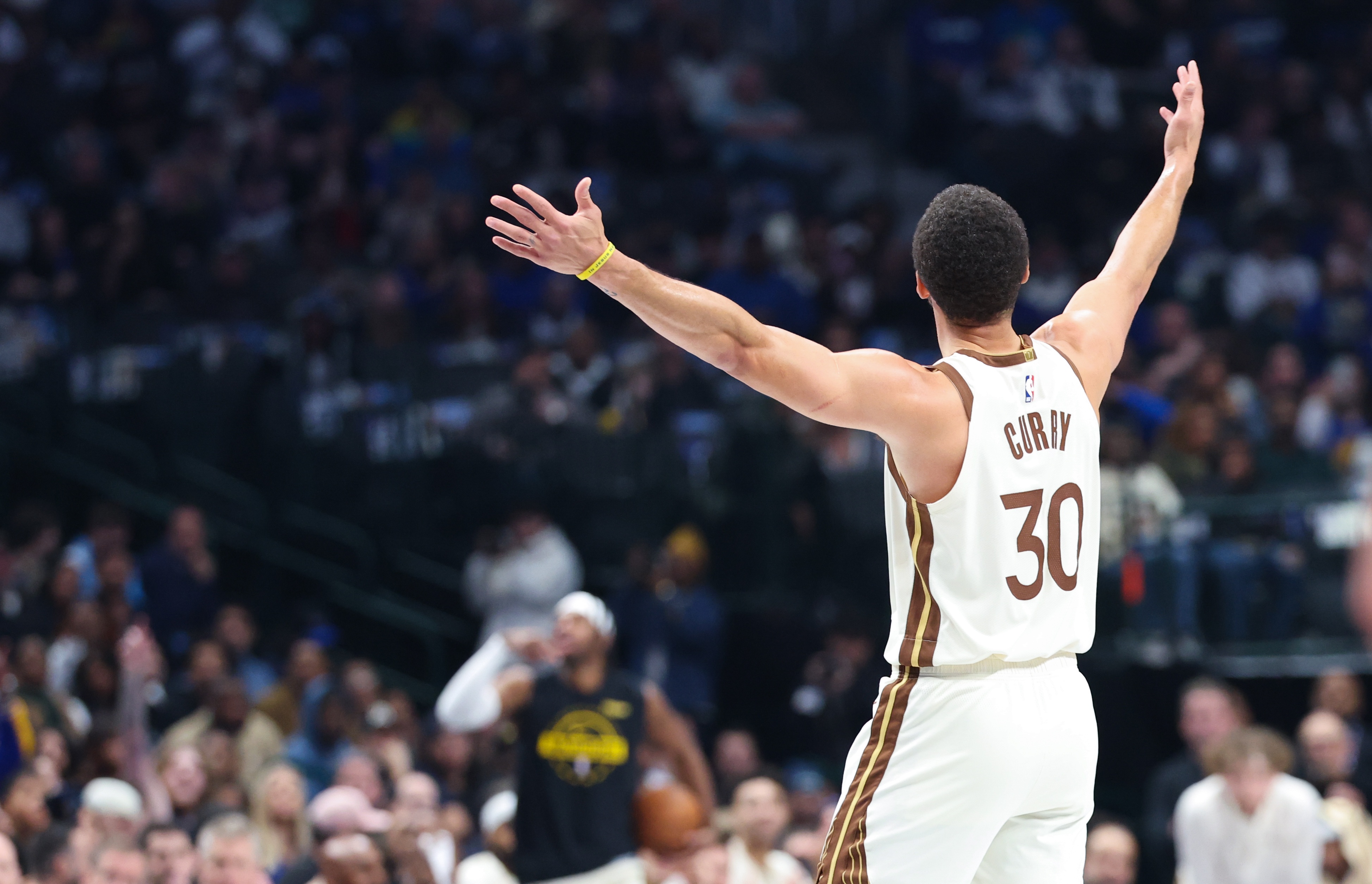 库里定义有意义篮球 附加赛前强调整合一切