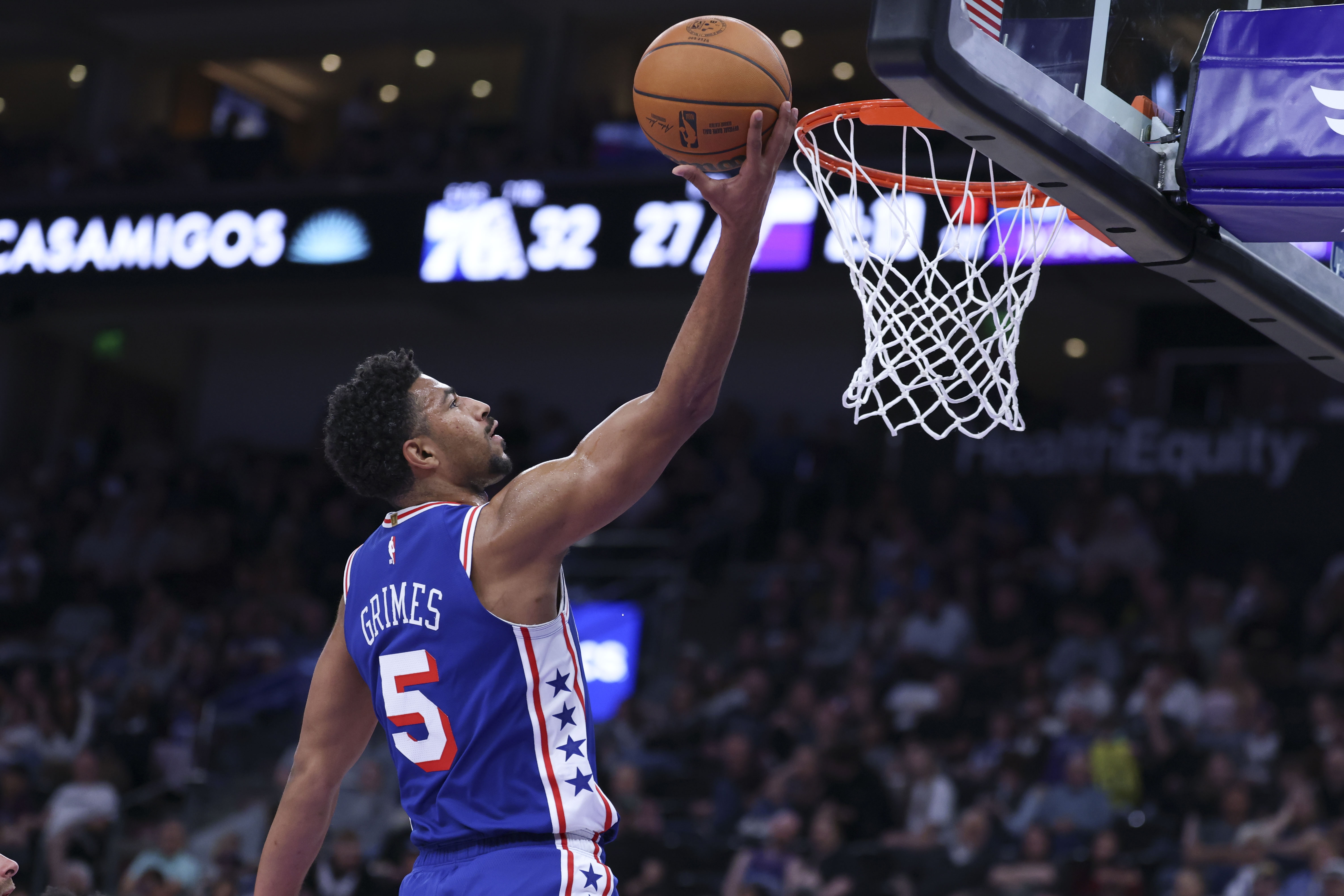 季后赛X因素深度报告：伤病阴影下的杰威 李凯尔的小球中锋实验