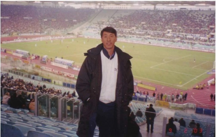 施连志三十年飞踹标签与最佳状态网络重生