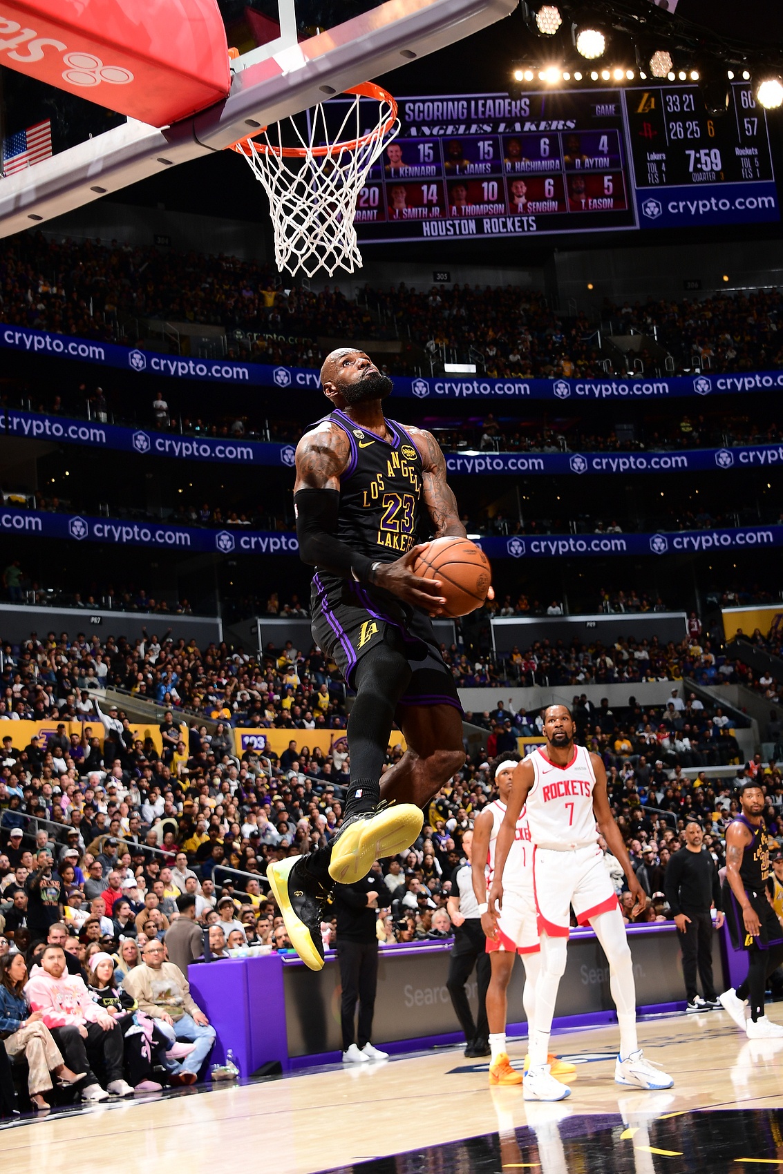 佩顿研判詹姆斯留队前景 身体状态可维持一至两年统治力