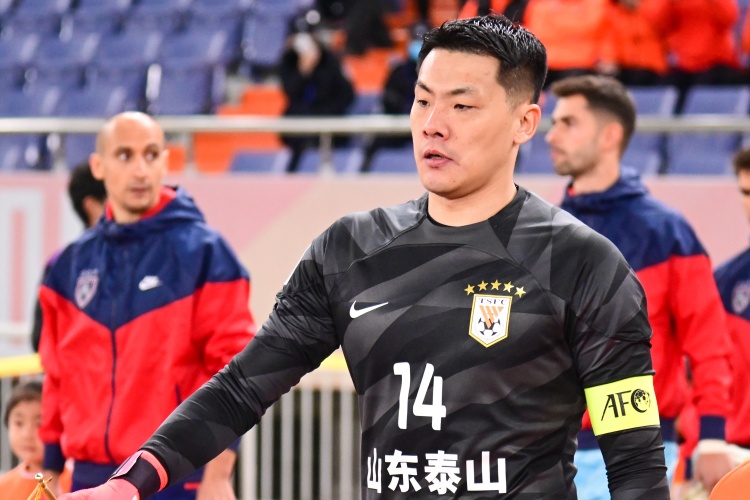 泰山五外援全勤出征青岛，王大雷高准翼缺席