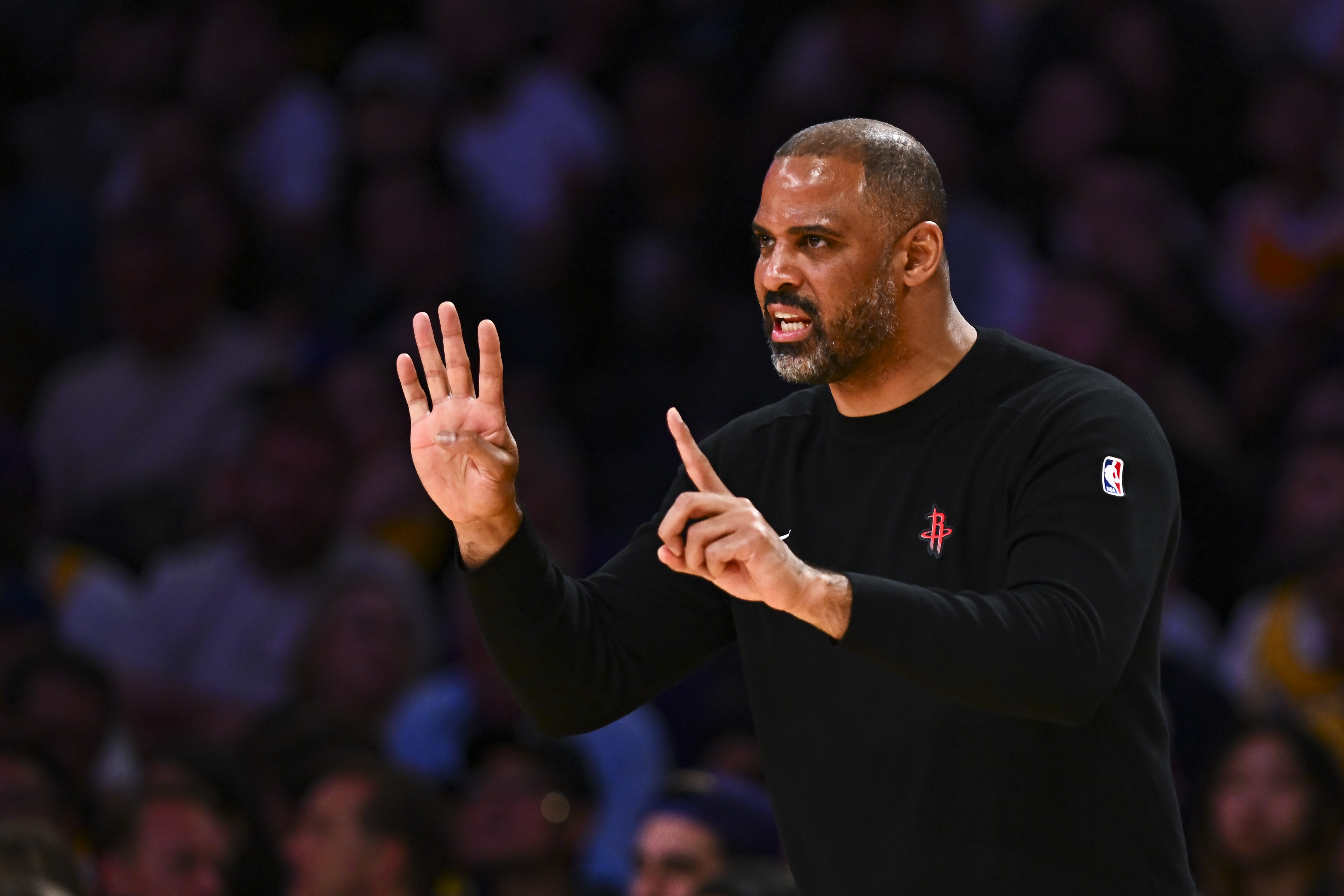 0-3！火箭遭遇历史级崩盘 杜兰特缺阵引更衣室波澜