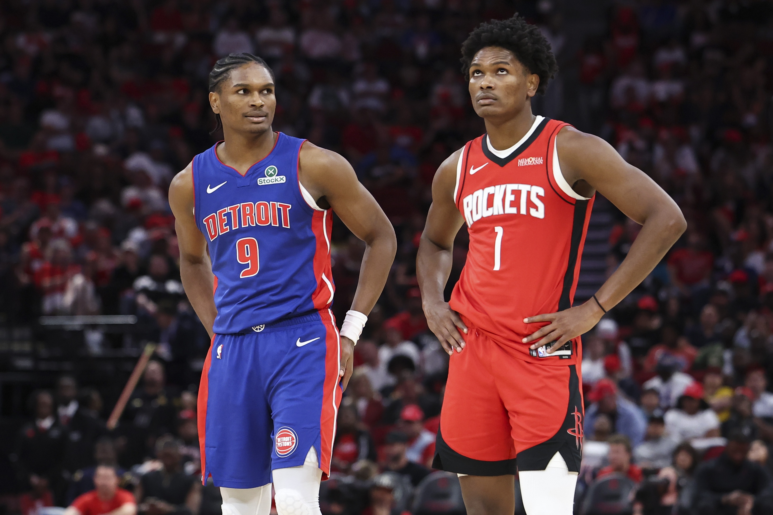 汤普森兄弟同日败北：火箭活塞双双1-3落后