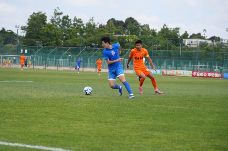 申花U20两翼齐飞2-0云南玉昆，黄毅豪张煜建功
