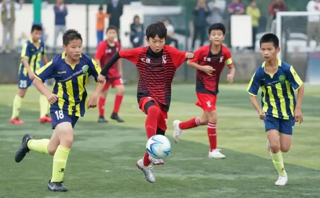 U15国足2-0意大利 多轨制青训的沙明梅开二度