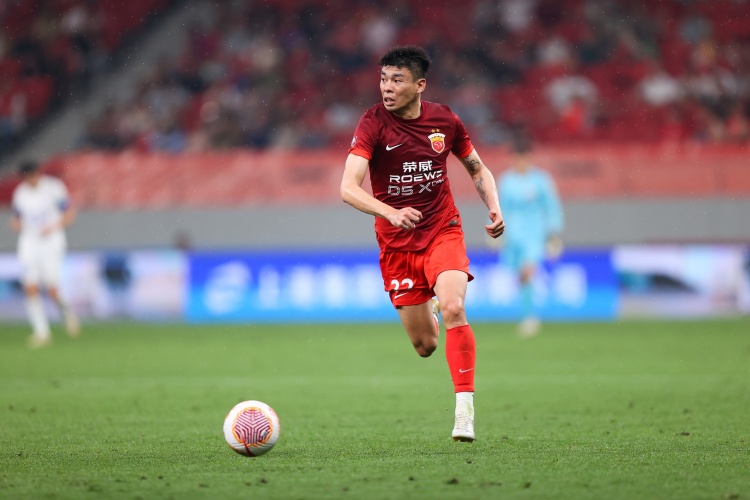 疲劳+松懈致海港半场丢球 李帅攻防一体回沈阳破门不庆祝