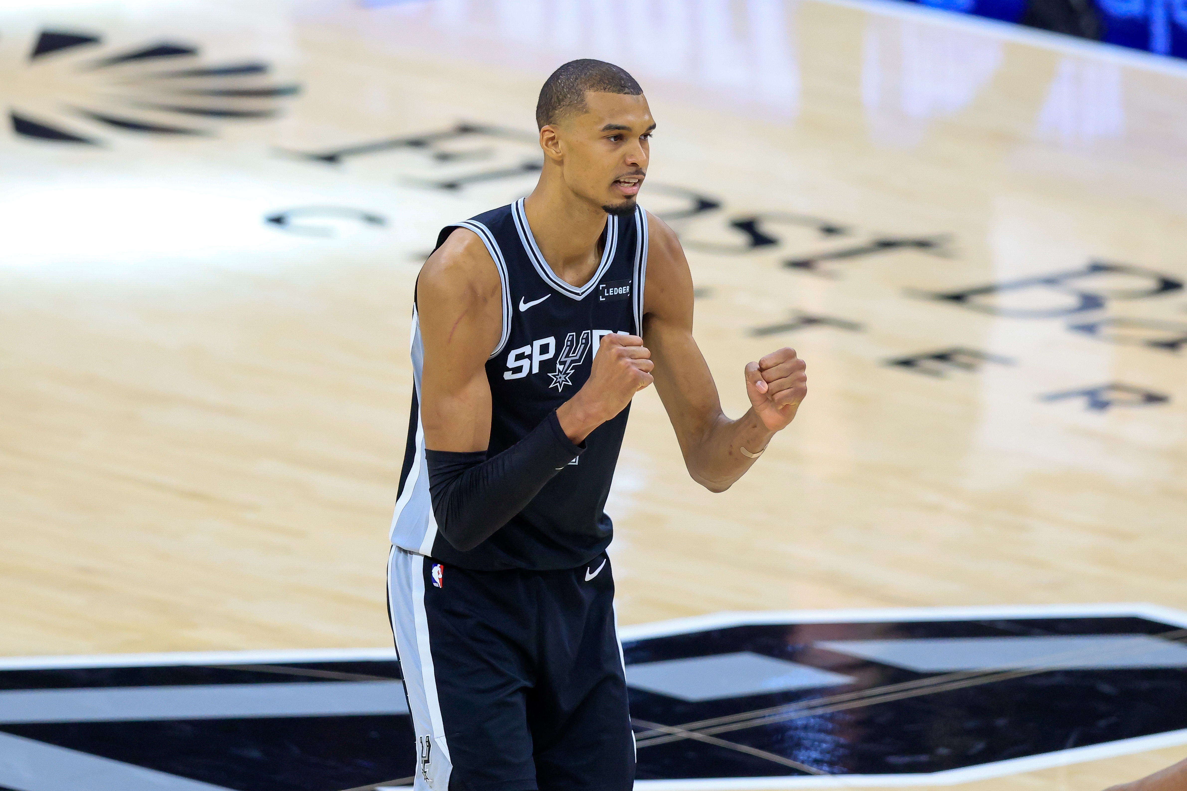 马刺名宿埃利奥特：文班亚马有科比式杀手本能